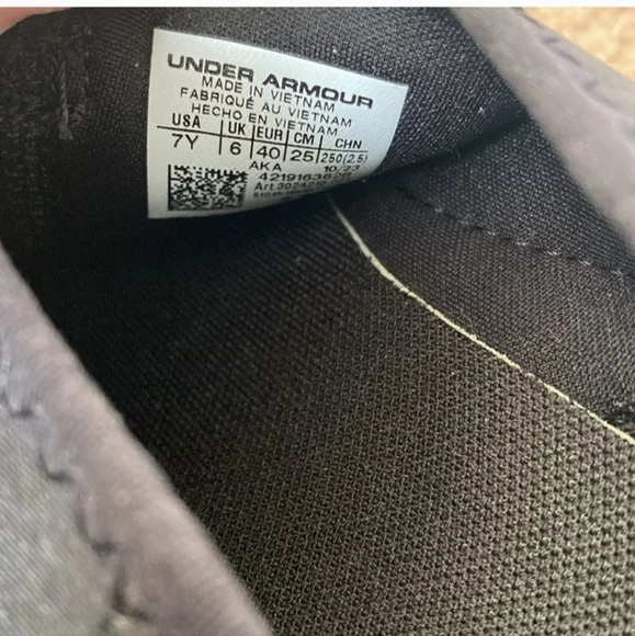 Under Armour Black Runplay Slip-On Shoes NWOB - Picture 2 of 6